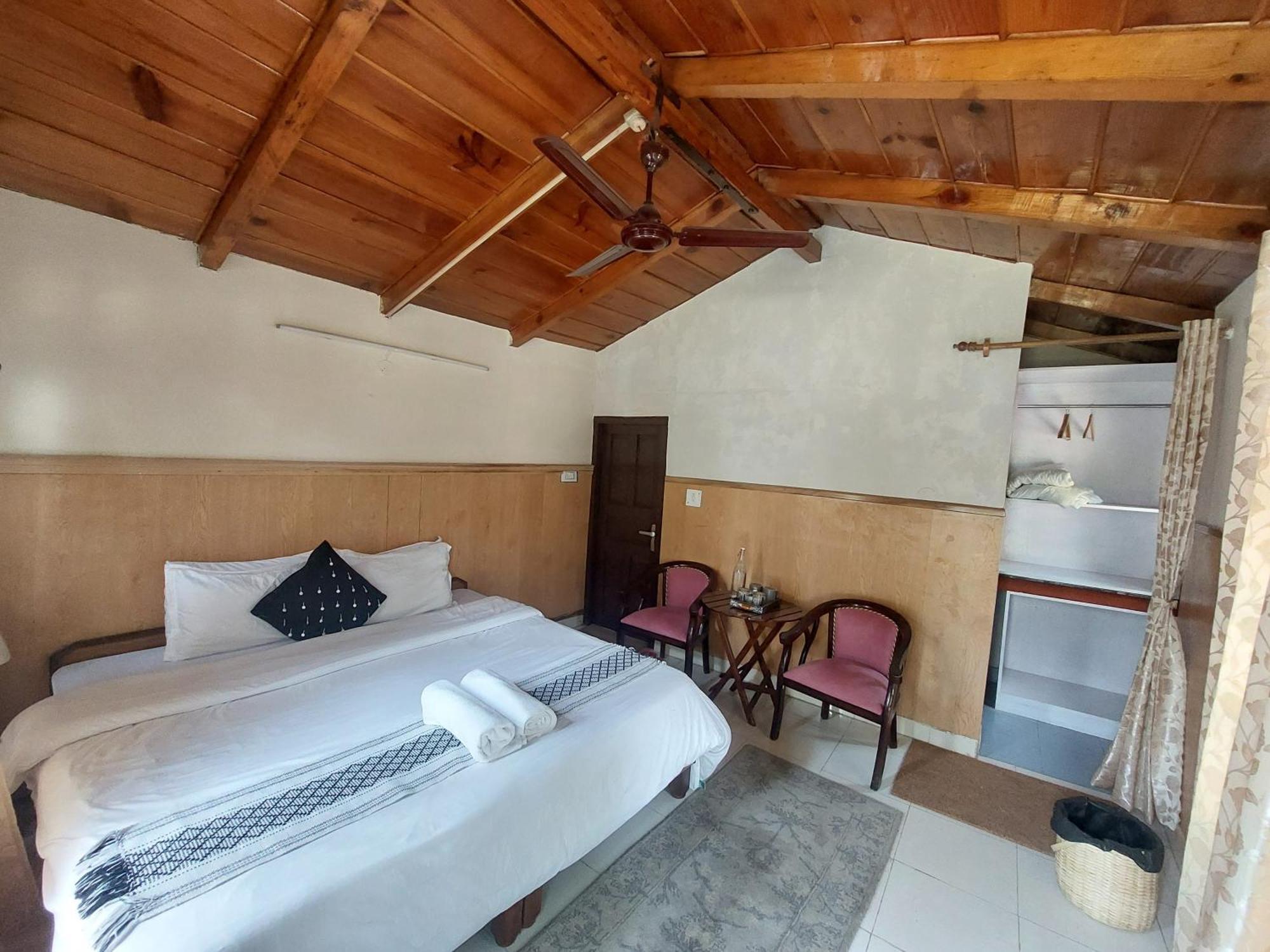 Hotel Alinda House Naukuchiatal By The Ghaur Bhīm Tāl Exterior foto